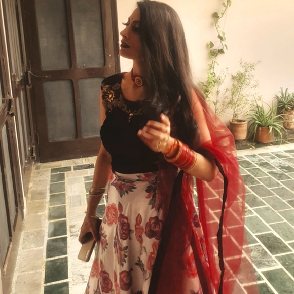 Crop Top Skirt Lehanga Dress. Velvet Blouse . heavy wedding Lehanga Cocktail - Picture 2 of 6